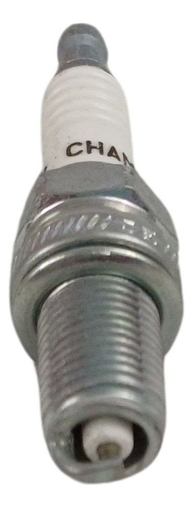 Bujía Champion Ra6hc Para Moto Estándar De Alto Rendimiento